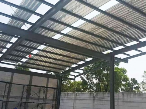 ติดตั้งหลังคาโปร่งแสง